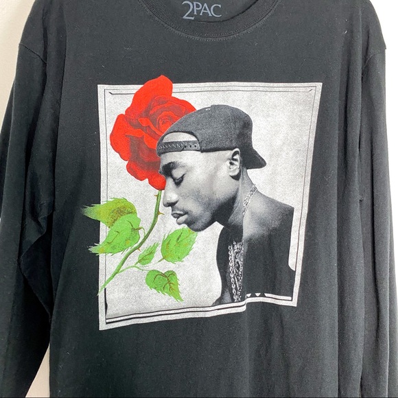 *SOLD* Tupac Black Long Sleeve Graphic Tee Top - Picture 5 of 6